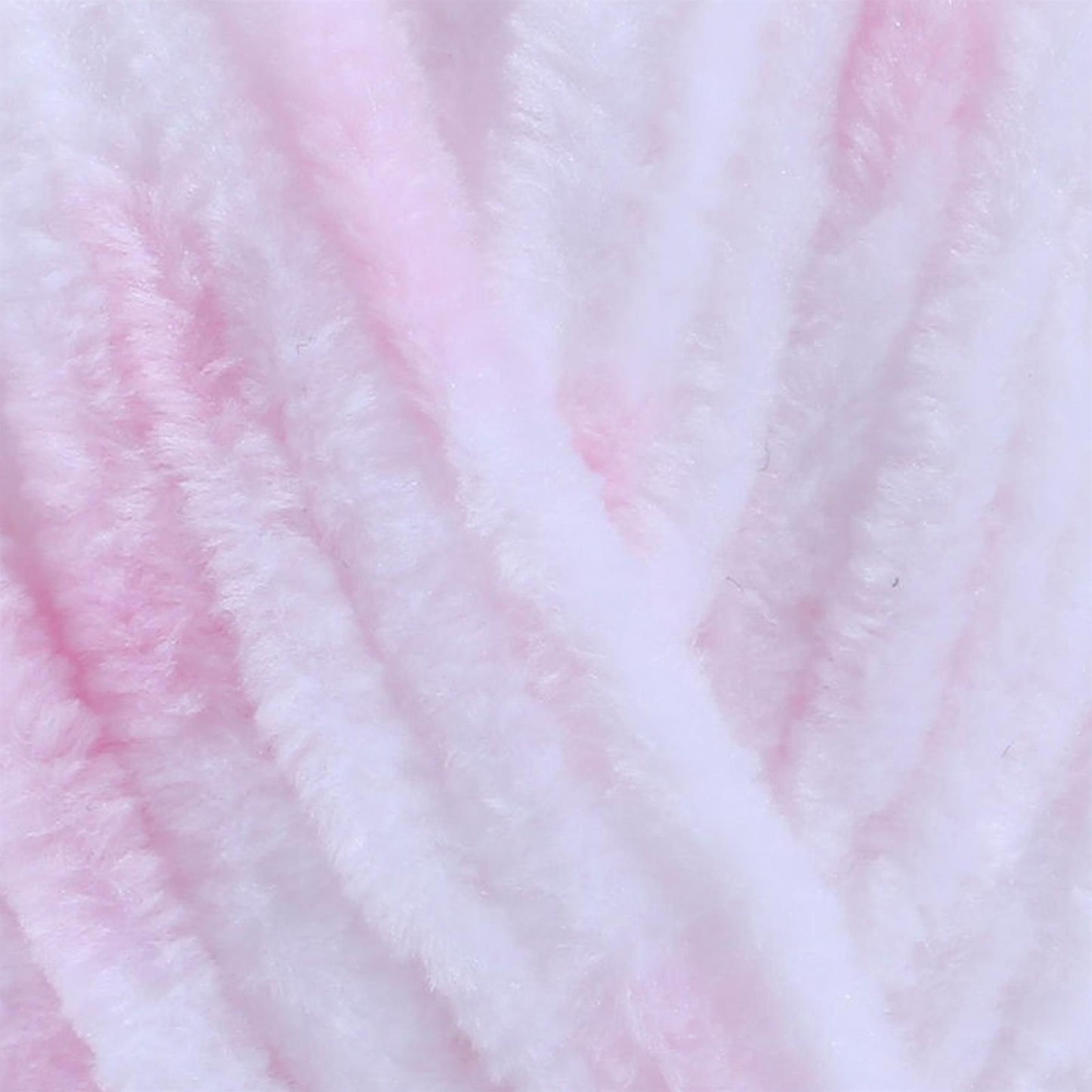 B16 Flutterby Chunky Pink 100% Supersoft Polyester Yarn - 100g Chunky
