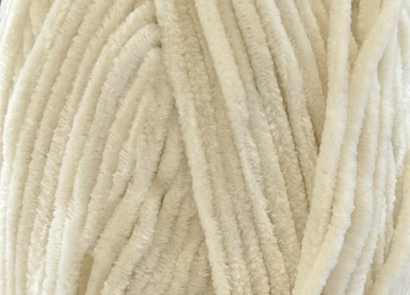 Squeeze Me Cream 100% Premium Acrylic Yarn - 100g Double Knit