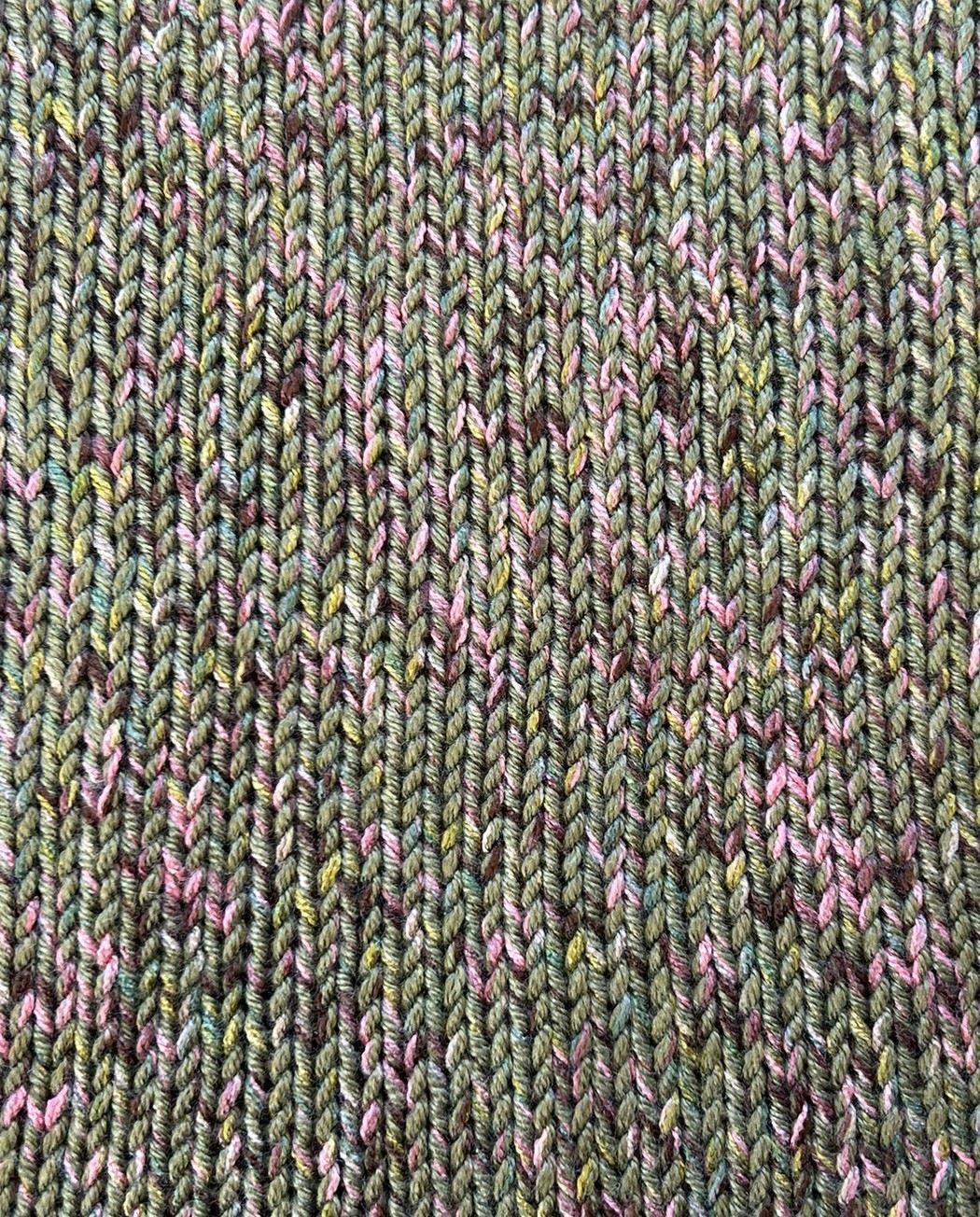 3426203 Bella Bella Angela Fern Yarn - 100g Chunky
