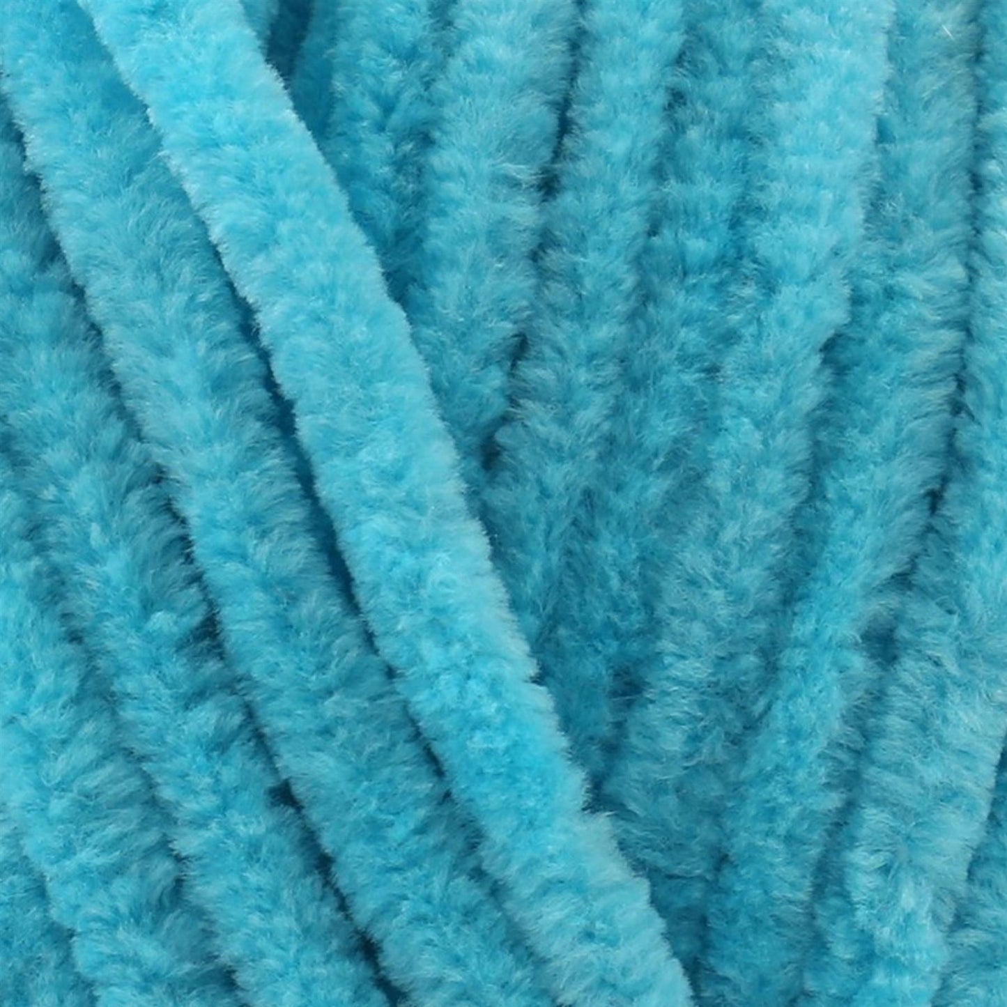 B49 Flutterby Chunky Blue 100% Supersoft Polyester Yarn - 100g Chunky