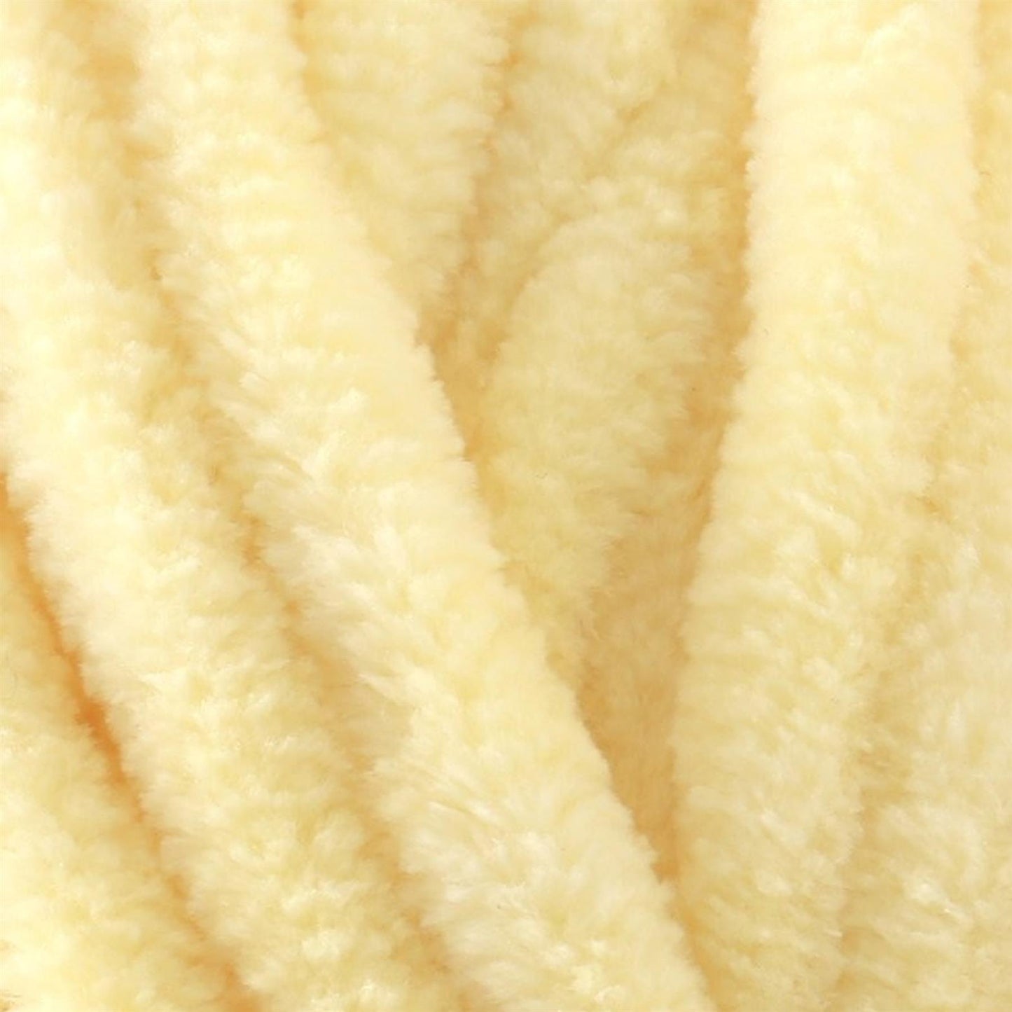 UG01 Huggable Super Chunky Yellow 100% Polyester Yarn - 250g Super Chunky