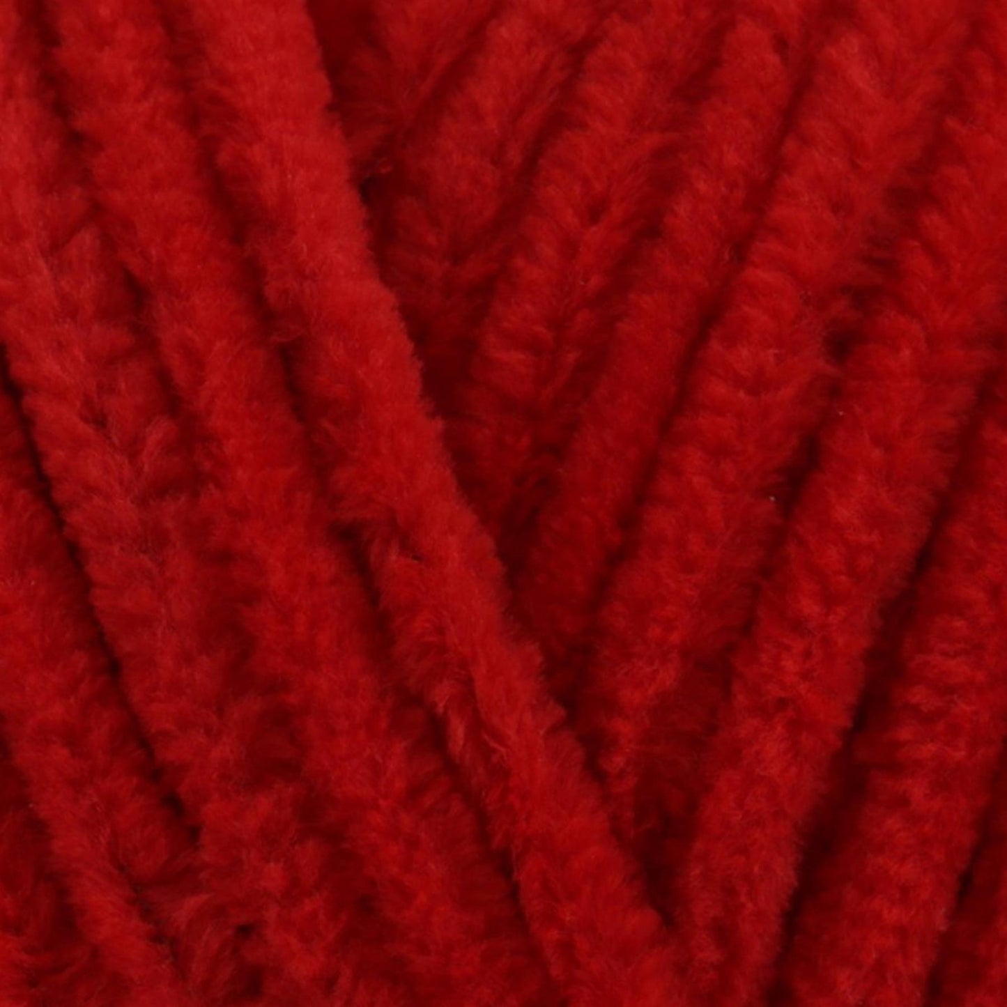 B31 Flutterby Chunky Red 100% Supersoft Polyester Yarn - 100g Chunky