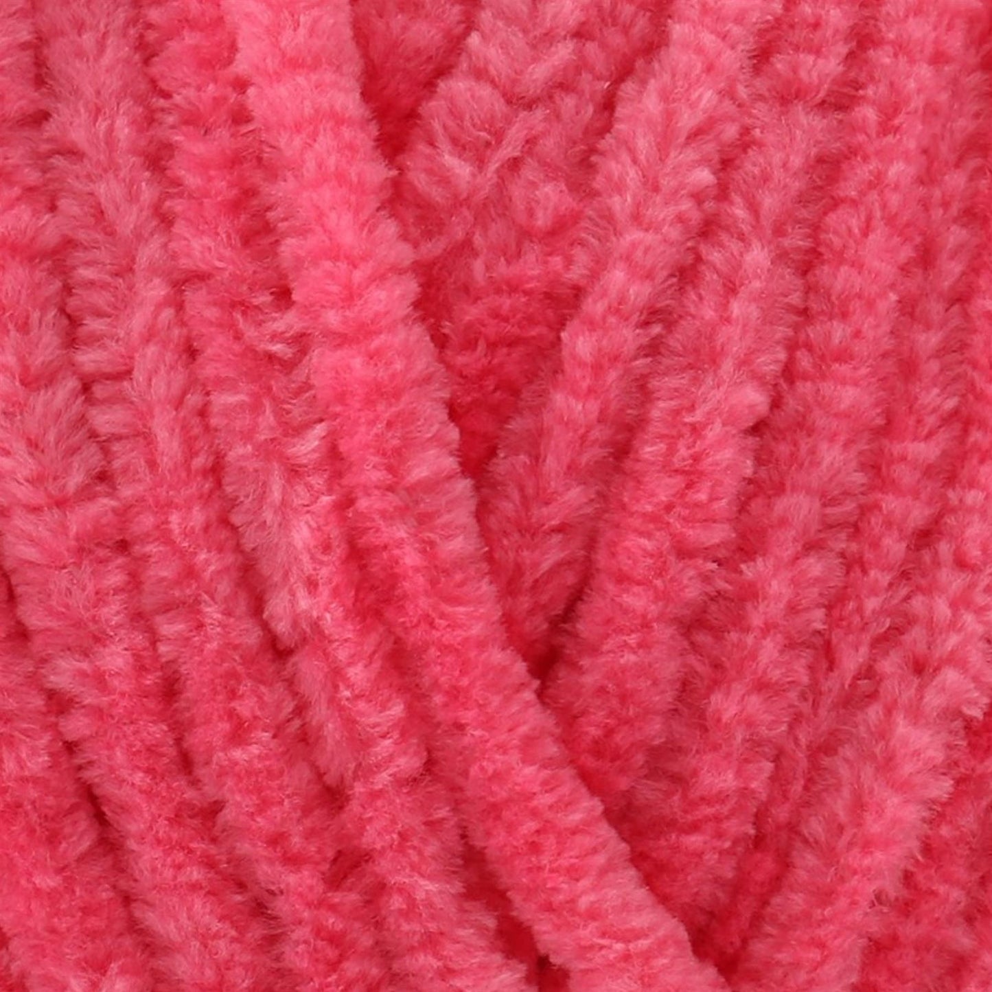 B47 Flutterby Chunky Pink 100% Supersoft Polyester Yarn - 100g Chunky